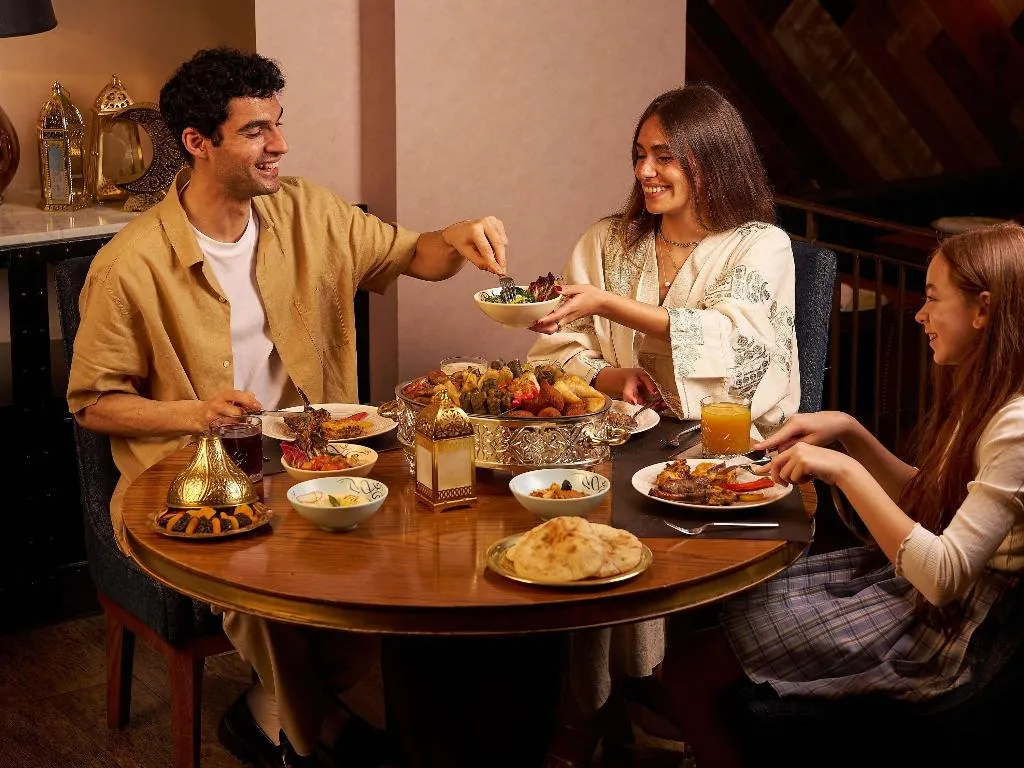 Restaurant, Fairmont Nile City, Cairo