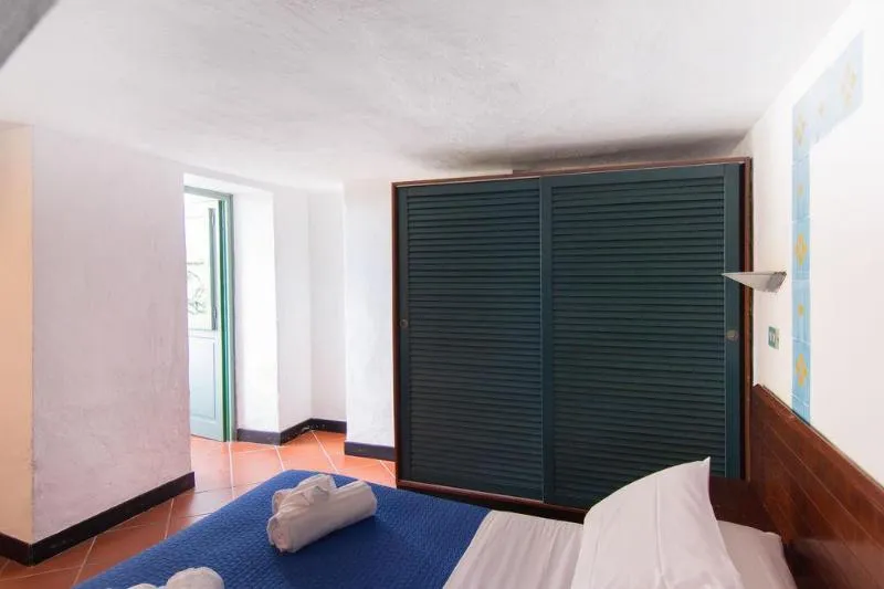Room, Calampiso Resort, Palermo