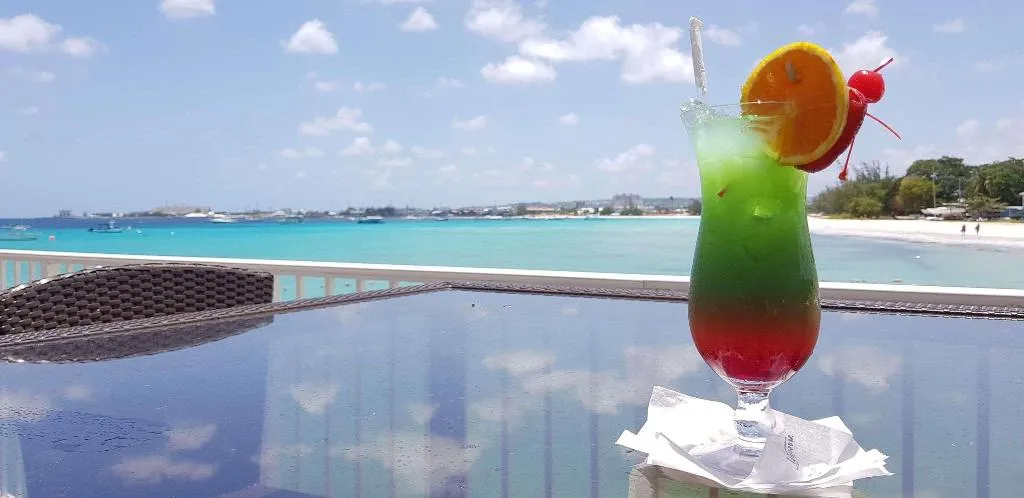 Bar, Radisson Aquatica Resort Barbados, Barbados