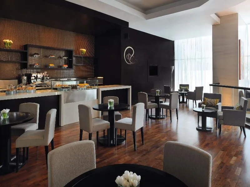 Lobby, Movenpick Hotel Jumeirah Lakes Towers, Dubai