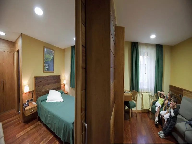 SUITE STANDARD Room, Vall de Nuria, Costa Brava