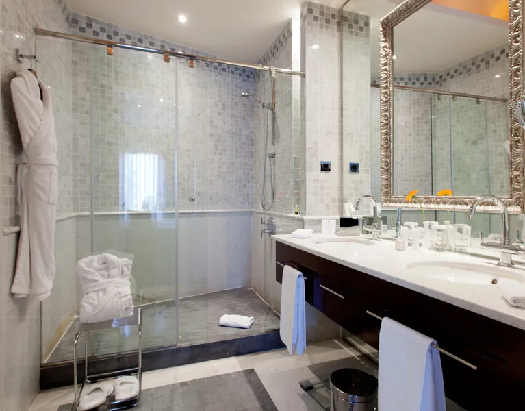 JUNIOR SUITE STANDARD Room, Casa Fuster, Barcelona