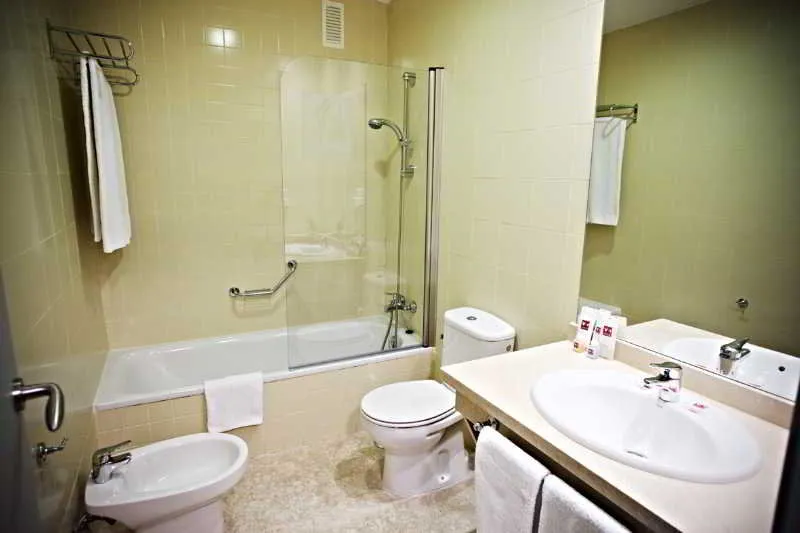 APARTMENT CAPACITY 3 ONE BEDROOM Room, Vertice apartamentos Sevilla Aljarafe, Seville