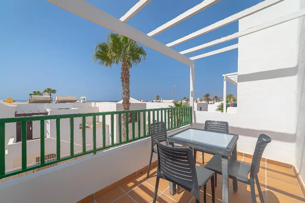 Room, Elena Apartamentos, Lanzarote