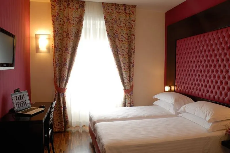 TWIN SUPERIOR Room, Gambrinus, Rome