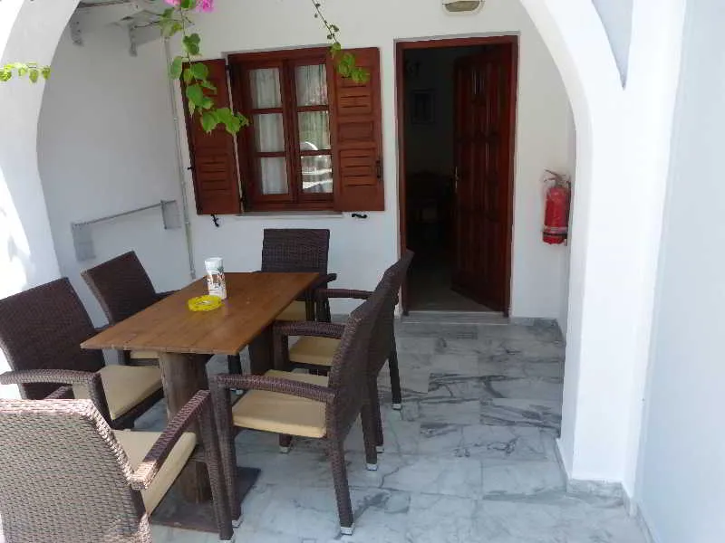 Terrace, Aparthotel Black Sand, Santorini