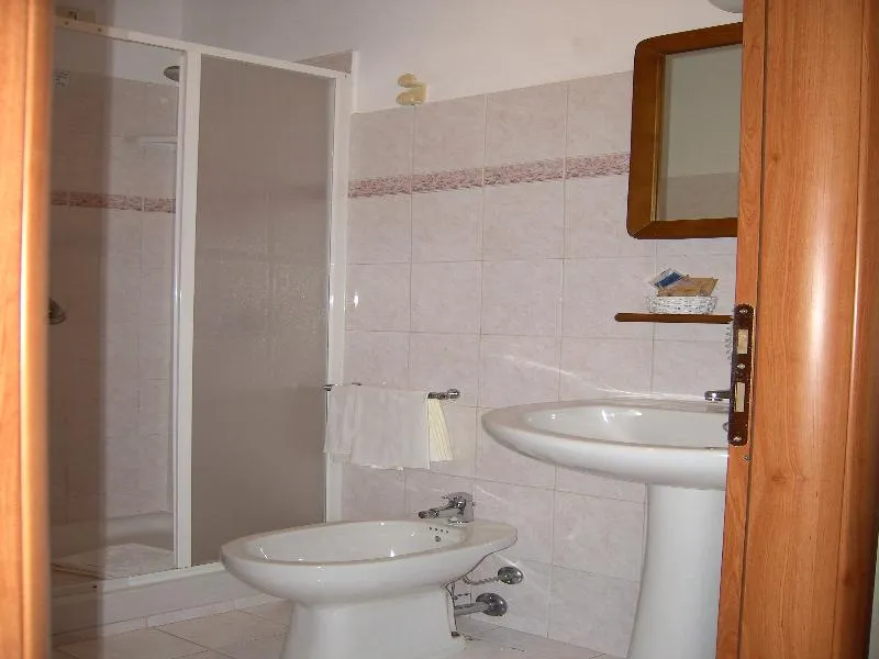 Room, Stella, Rome