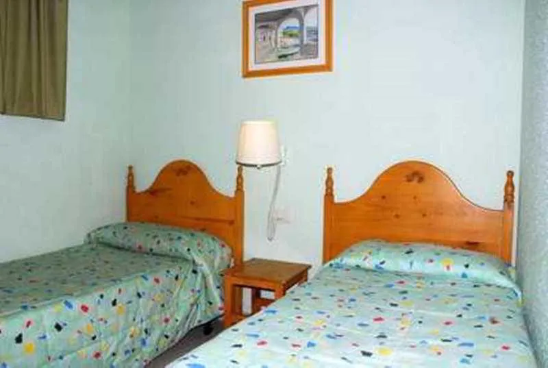APARTMENT CAPACITY 4 ONE BEDROOM Room, Del Sol 2D Apartamentos, Costa Brava