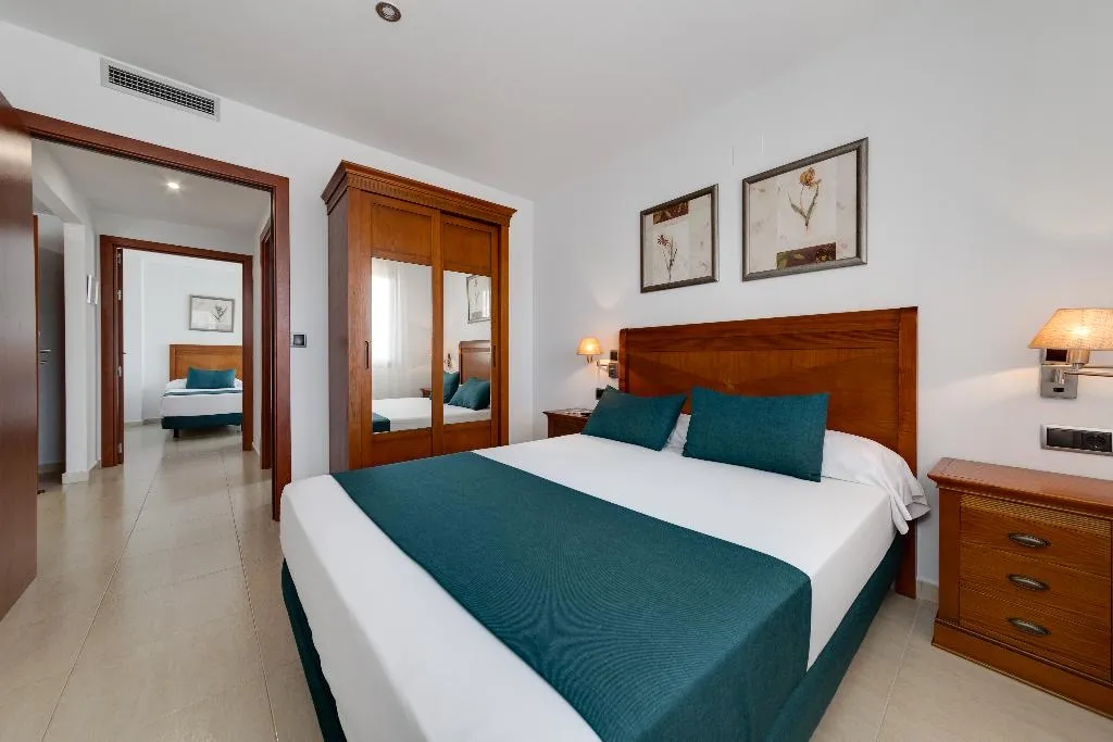 FAMILY ROOM GARDEN VIEW Room, Daniya Denia Spa and Business, Costa Blanca