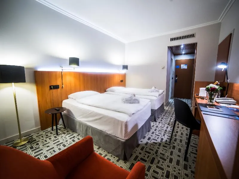 DOUBLE STANDARD Room, NH Prague City, Prague