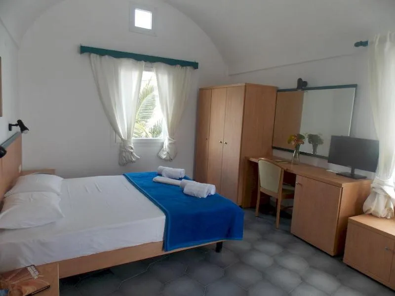 General view, Sunrise Studios Perissa, Santorini