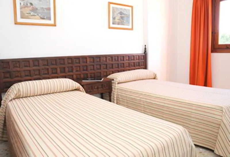 Room, Sofia, Ibiza