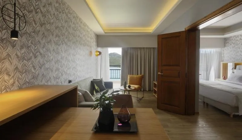 SUITE EXECUTIVE ONE BEDROOM Room, Dolce Attica Riviera, Athens