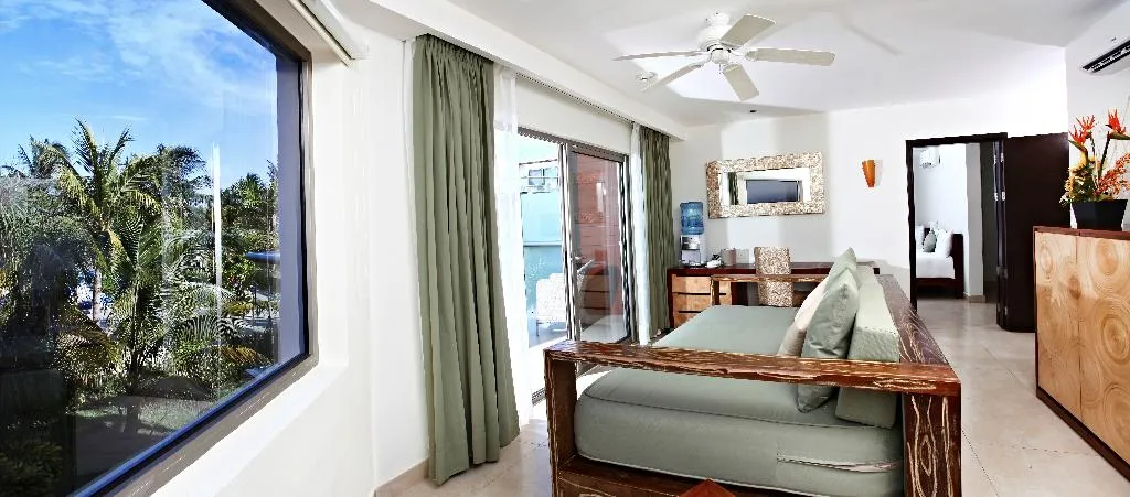 Room ONE BEDROOM Room, Sandos Caracol Nature Resort & Water Park All Incl, Playa Del Carmen