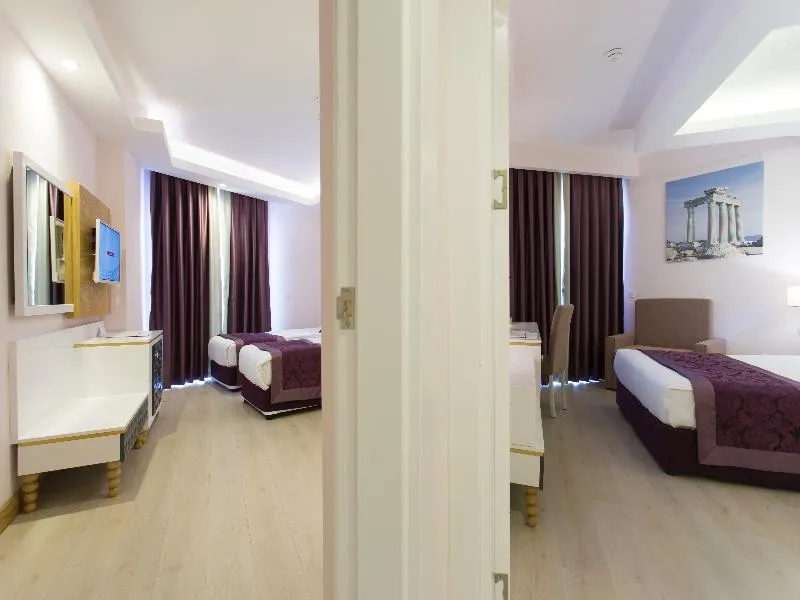 FAMILY ROOM CONNECTING ROOM Room, Water Side Resort & Spa, Antalya