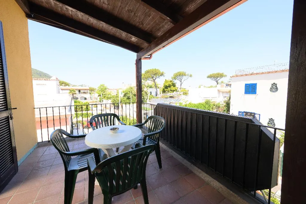 TRIPLE SUPERIOR Room, Hotel Annabelle, Naples