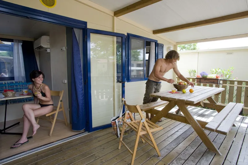 CHALET CAPACITY 5 Room, Camping Tiber, Rome