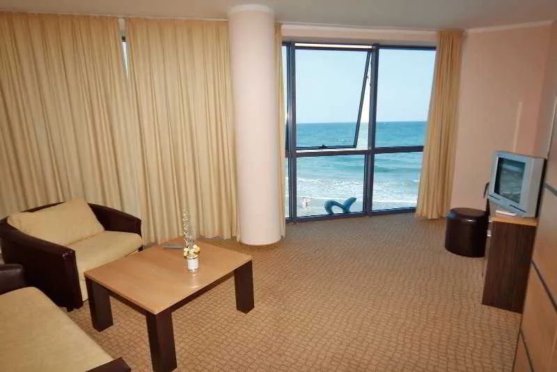 Room, Bijou, Bourgas