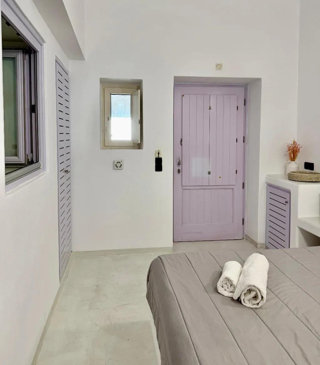 DOUBLE STANDARD Room, Caldera's Bliss Suites, Santorini