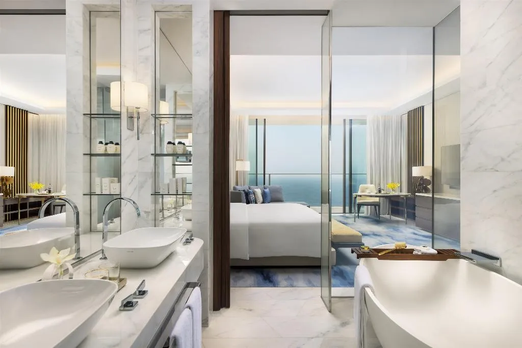 SUITE WITH TERRACE Room, Atlantis, The Royal, Dubai