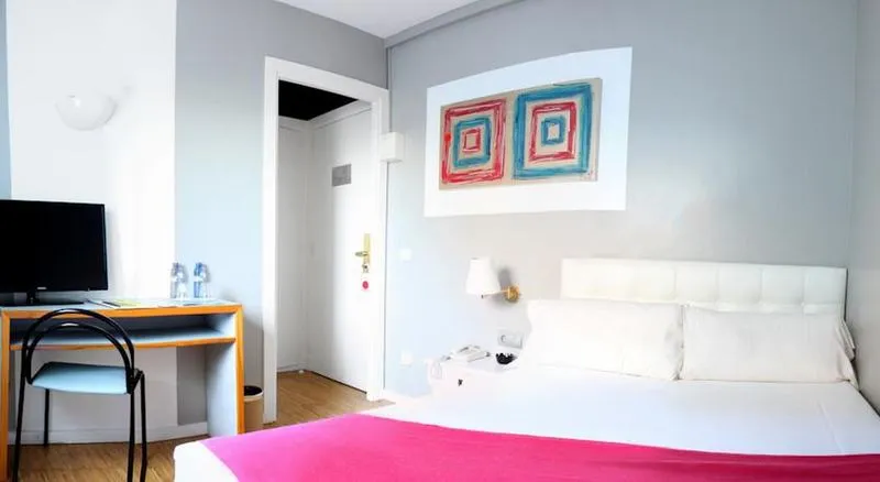 SINGLE STANDARD Room, Subur, Costa Brava