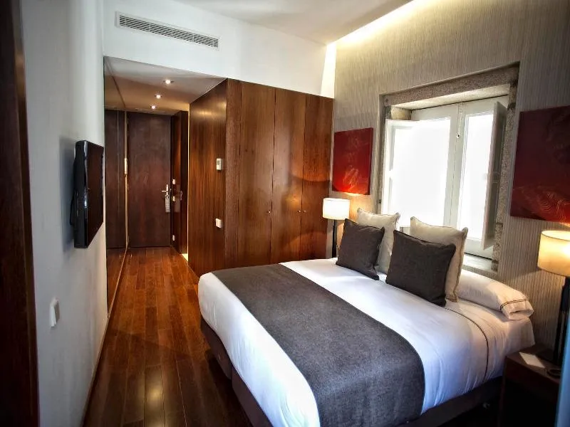 SINGLE STANDARD Room, Carris Porto Ribeira, Porto