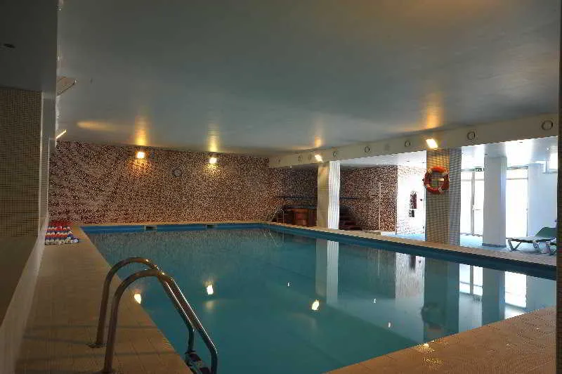 Pool, Lusitânia, Porto