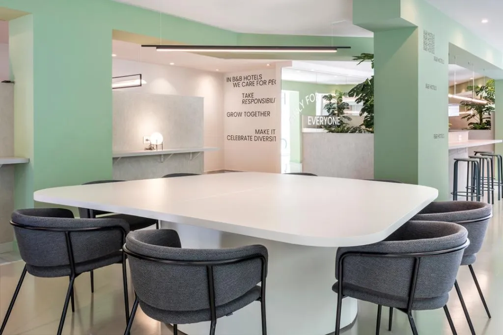 Lobby, B&B HOTEL Madrid Pinar de Las Rozas, Madrid