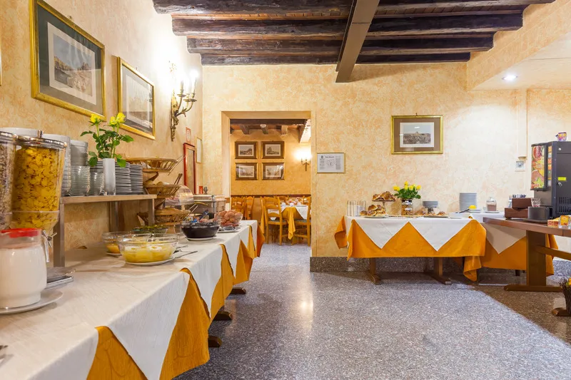 Restaurant, Madison, Rome