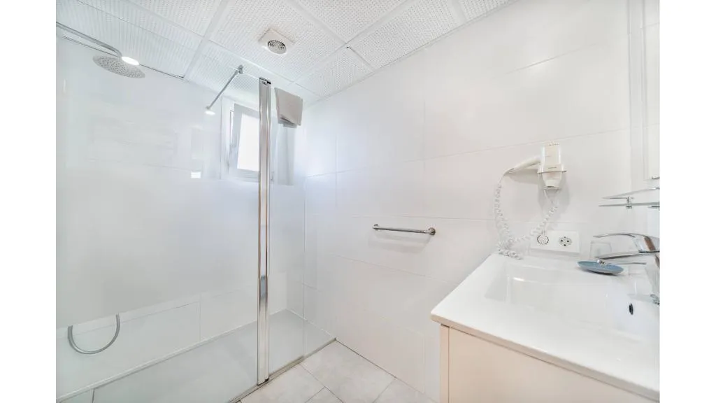STUDIO STANDARD Room, Apartamentos Massol, Majorca