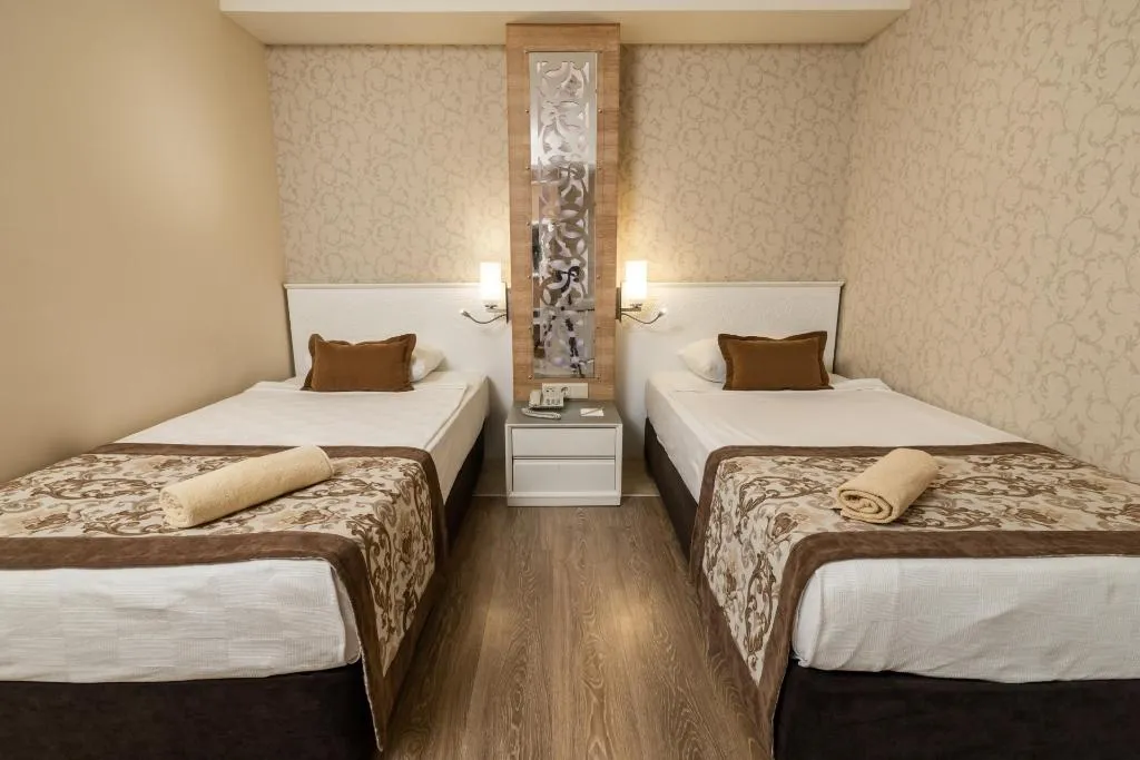 Room, Crystal Sunset Pearl Collection, Antalya