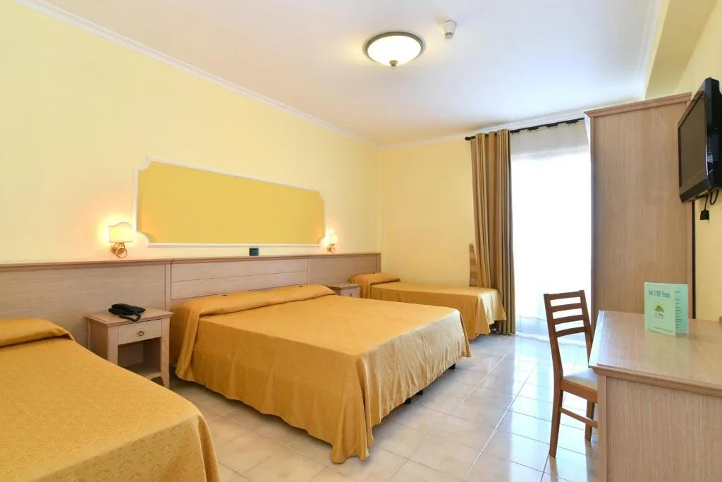 QUADRUPLE SEA VIEW Room, Il Nido, Naples