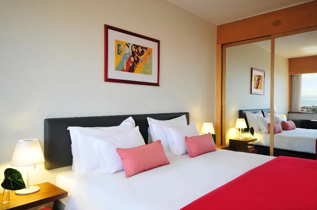 DOUBLE STANDARD Room, Ramada by Wyndham Lisbon, Lisbon