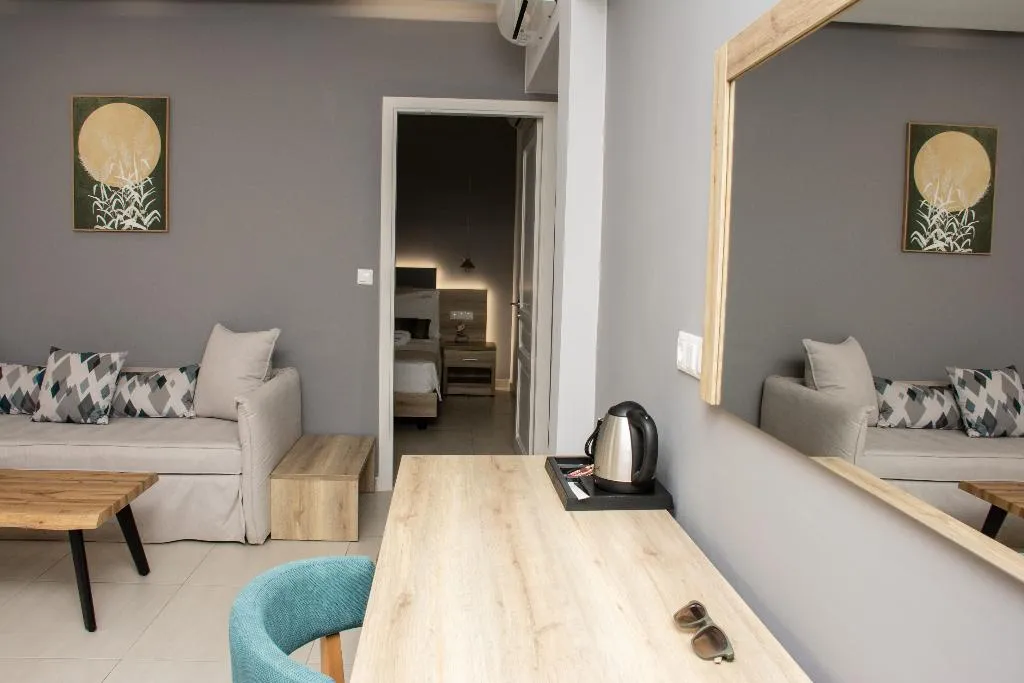 FAMILY ROOM CAPACITY 5 TWO BEDROOMS Room, Saint George Gournes Bay, Crete