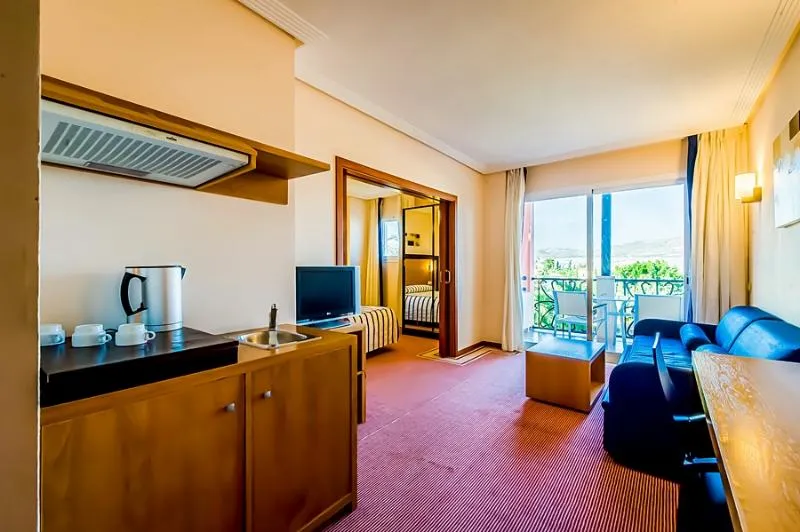TRIPLE DELUXE Room, Hotel Bonalba Alicante, Costa Blanca