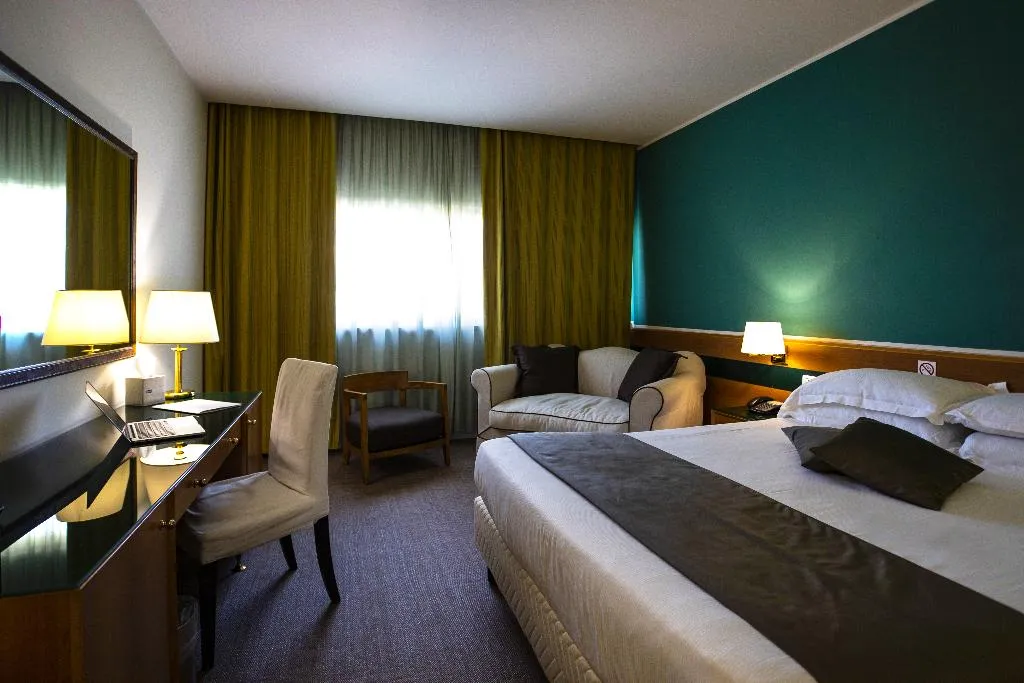 Double or Twin STANDARD Room, BV Oly Hotel, Rome