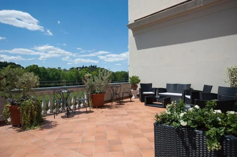 General view, Hotel Lungarno Vespucci 50, Florence