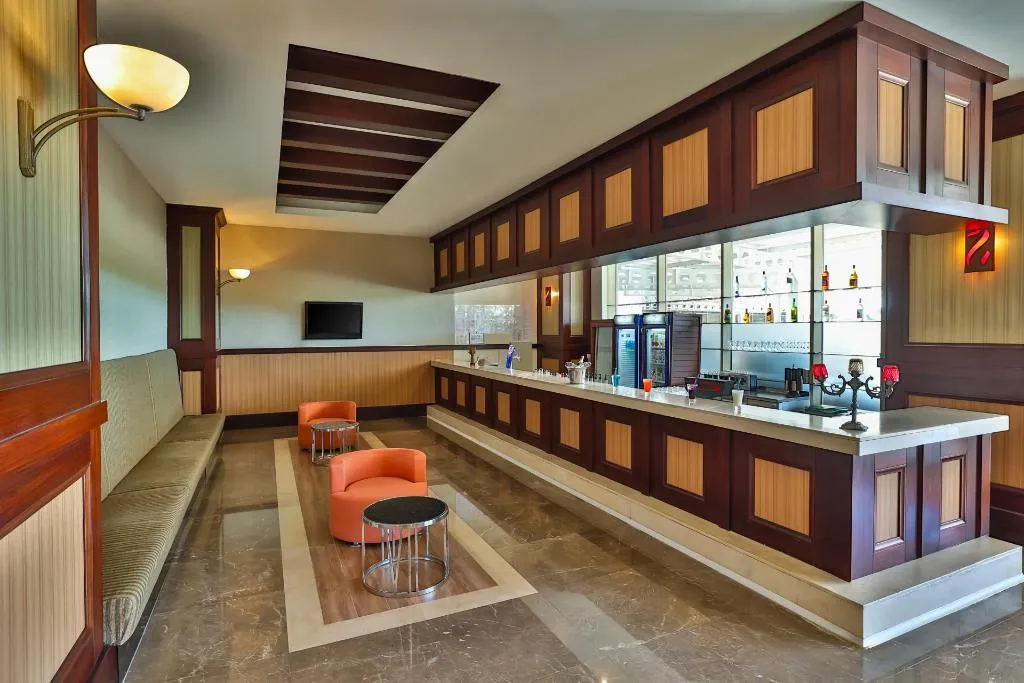 Bar, Crystal Prestige Pearl Collection, Antalya