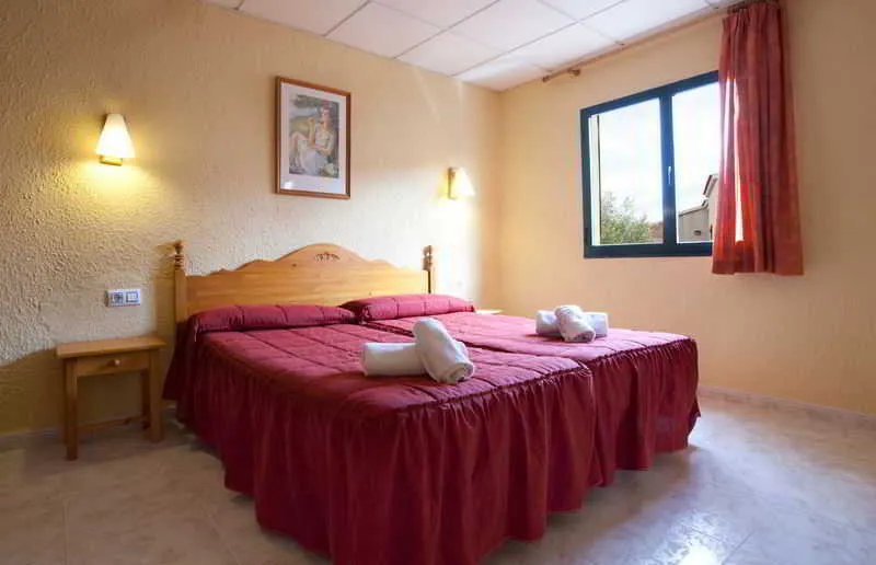 Room, Apartamentos Lentiscos by MIJ, Menorca