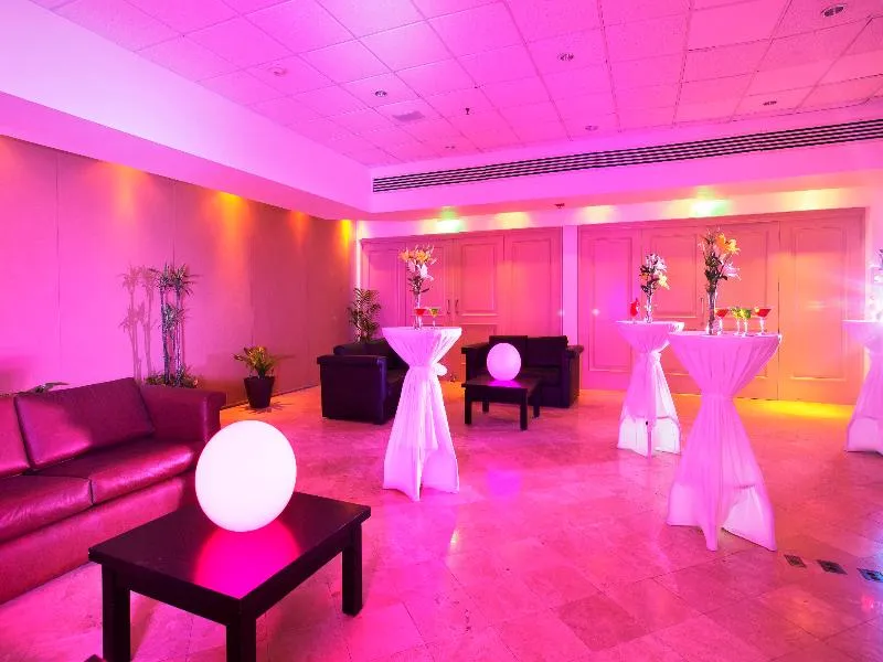 Conferences, Krystal Cancun, Cancun Area