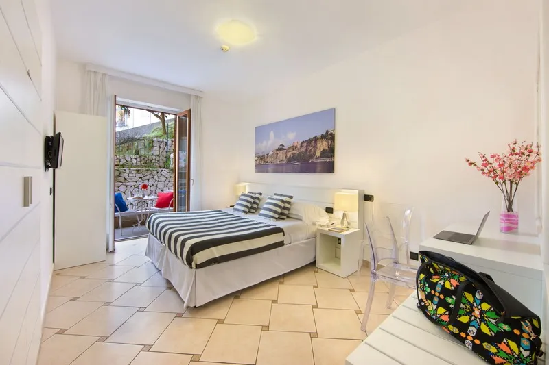 Double or Twin WITH BALCONY Room, Rivage Hotel, Naples