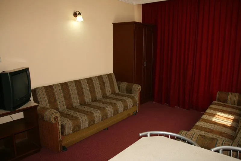 Room, Imperial Apartments, Dalaman