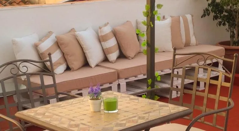 Terrace, Hotel Posta, Palermo