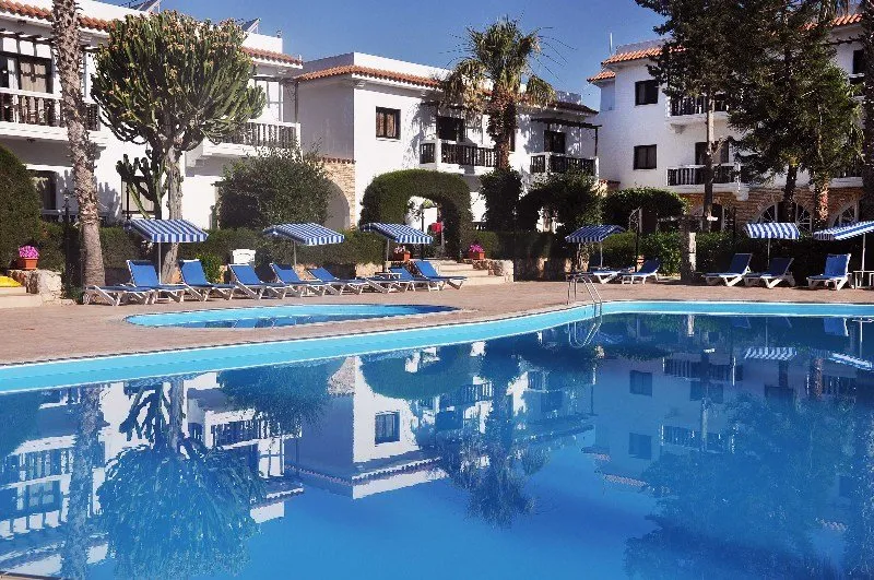Pool, Lysithea Beach Hotel Apts, Cyprus