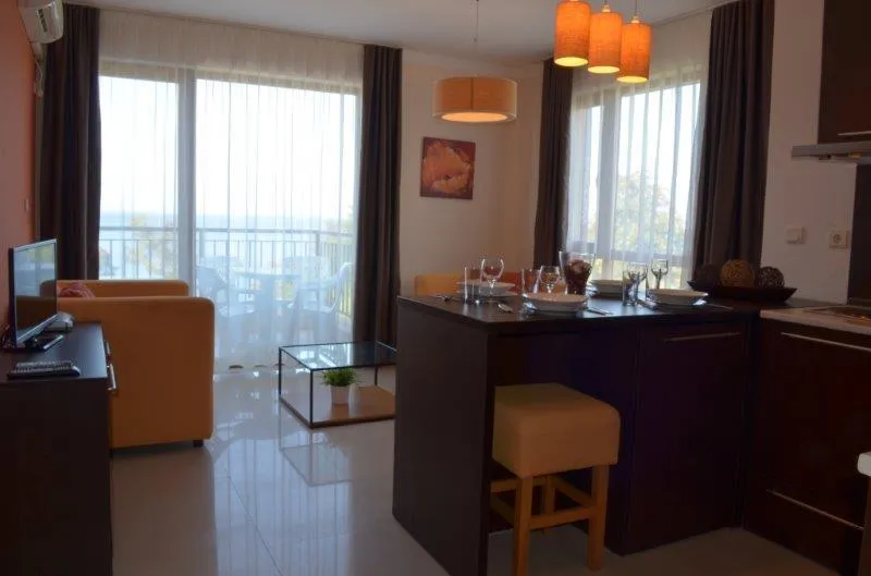APARTMENT TWO BEDROOMS Room, Bay Apartments, Bourgas