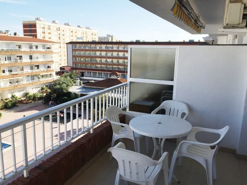 APARTMENT CAPACITY 6 TWO BEDROOMS Room, Apartamentos Ar Lotus, Costa Brava