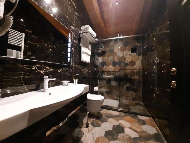 Kloest Hotel, Durres