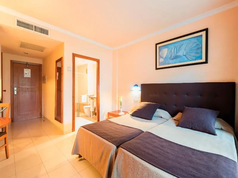 Room, Green Garden, Majorca