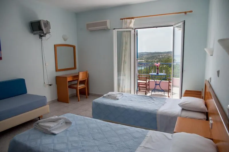 STUDIO STANDARD Room, Afrato Village, Kefallinia