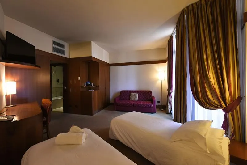 TWIN DELUXE Room, Milano Re Hotel, Milan